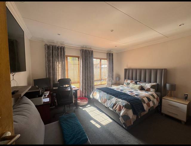 2 BEDROOM CLUSTER FOR SALE IN SUNAIR PARK